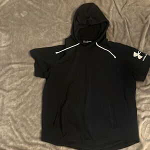 Mens XXL Under Armor sort sleeve hoodie.  Side pockets.